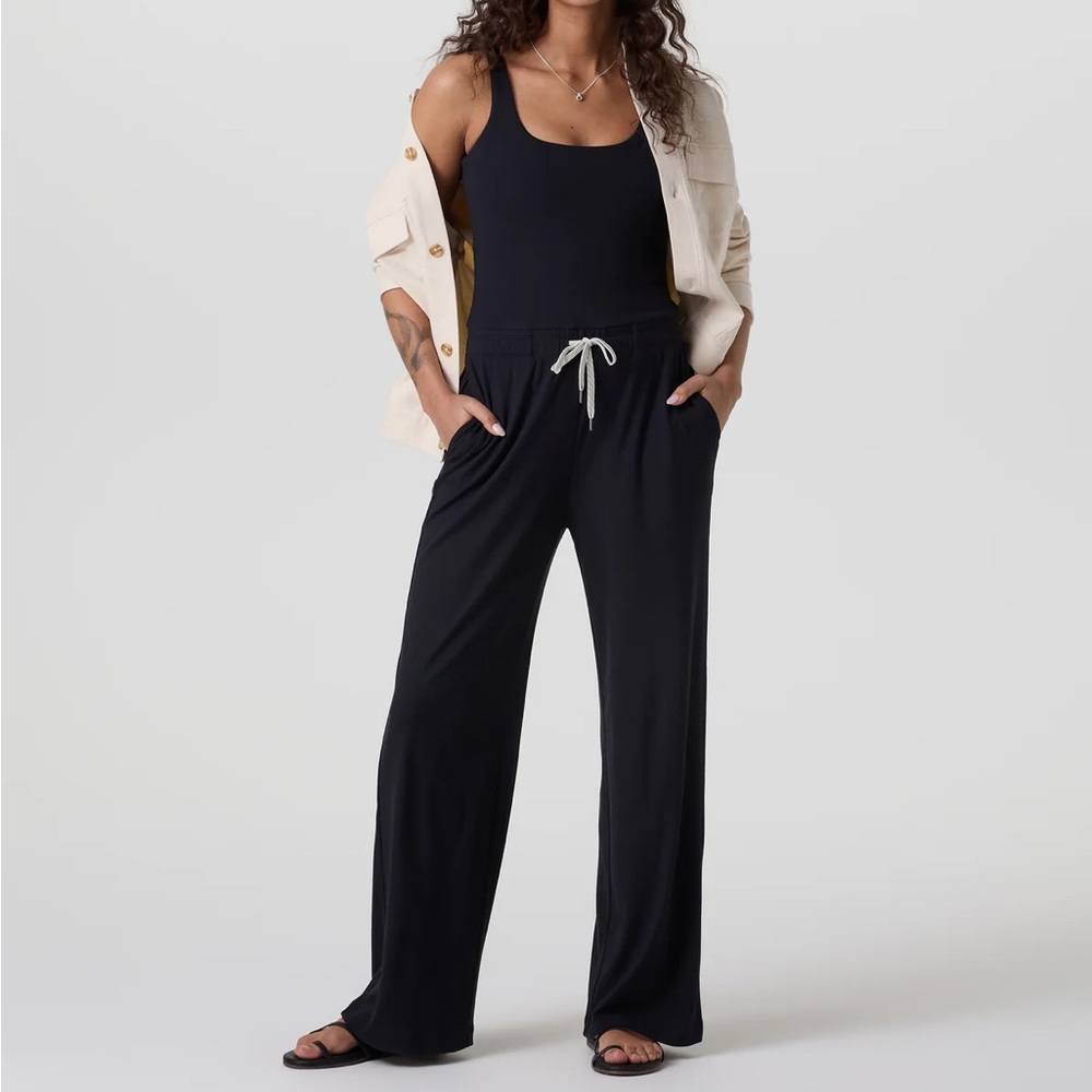 NWT Vuori Scoop Neck Pose Jumpsuit Black